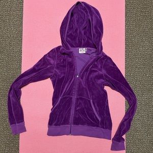 Purple juicy couture zip up jacket hoodie size juniors large fits women’s xs/s